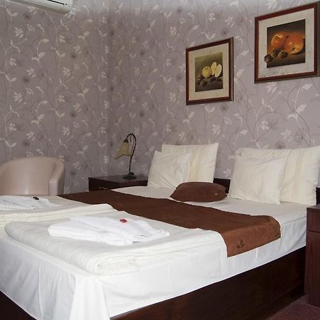 Guest House Prenociste Piccolina Sombor Oda fotoğraf