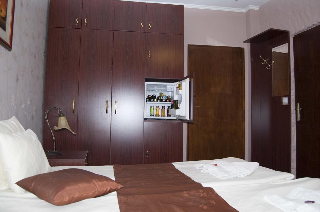 Guest House Prenociste Piccolina Sombor Oda fotoğraf